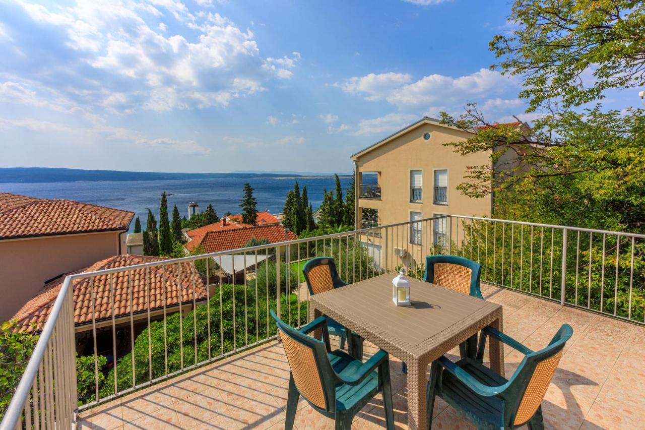 Apartments Bartulin Crikvenica Kültér fotó